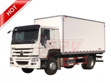 Isothermal Van Truck Sinotruk